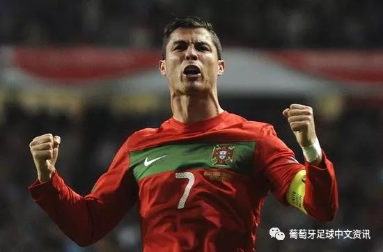 欧冠夺冠赔率：大巴黎紧追巴萨 阿森纳升至第3（欧冠夺冠赔率更新：巴黎圣日耳曼逼近巴萨，阿森纳升至第三）