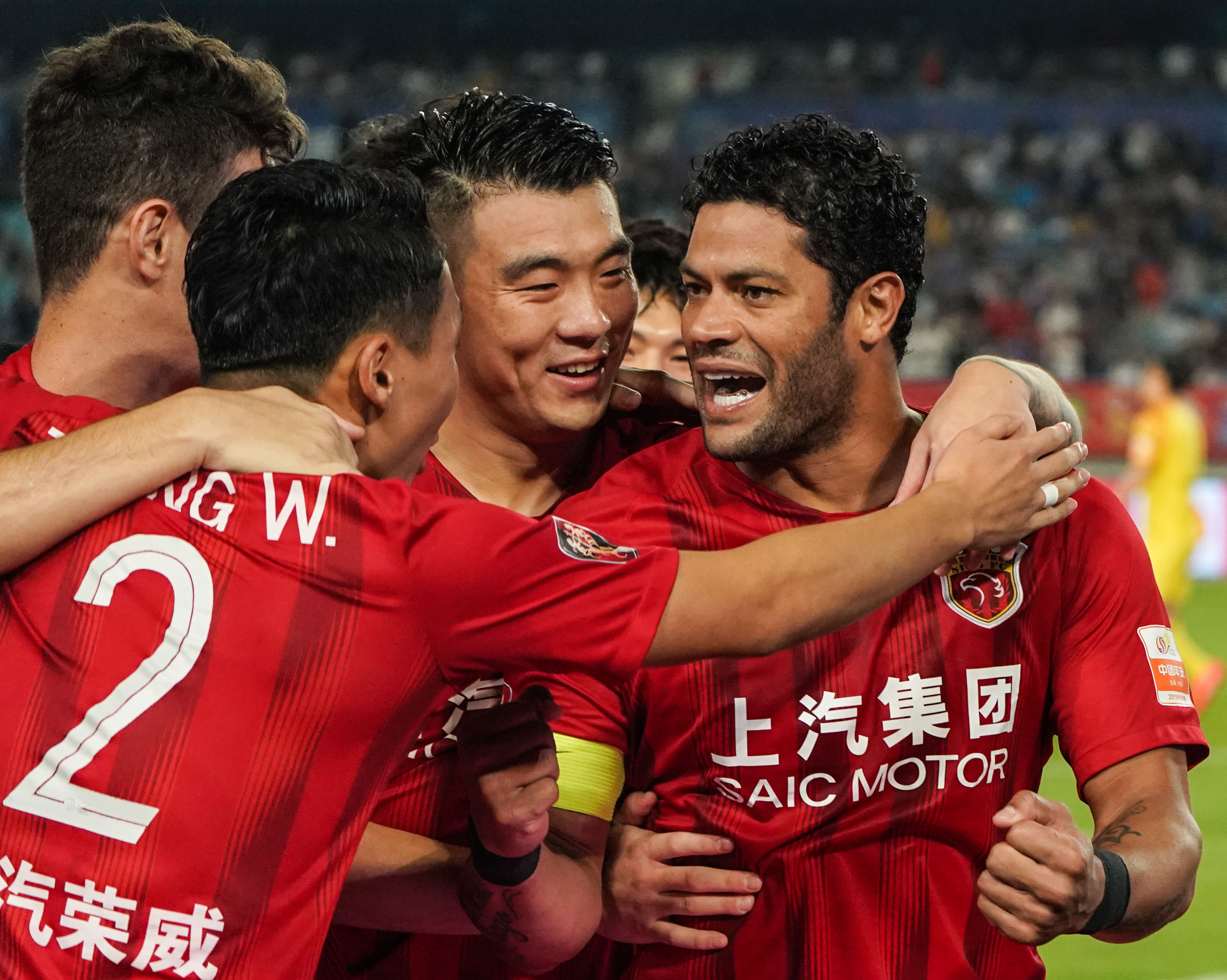 半场战报：都灵1-1科莫，弗拉希奇点射，阿达伊建功